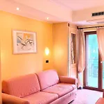Apartment With 4 Rooms And Garden, Cleaning Included